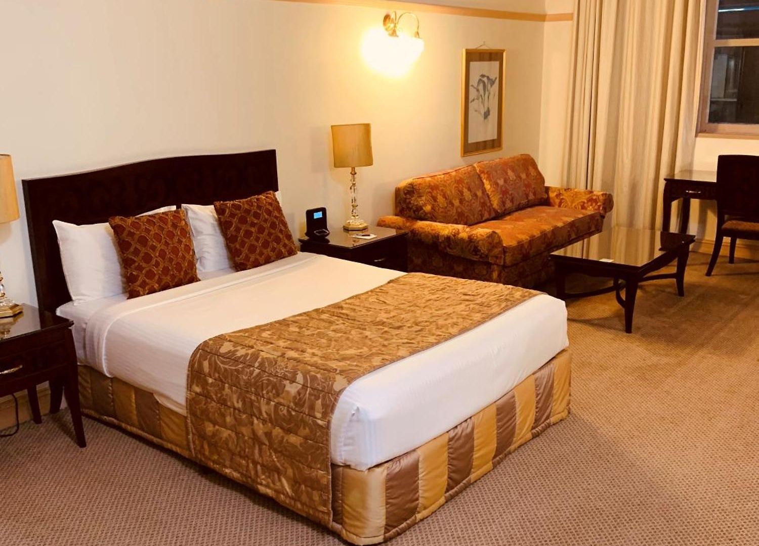 Royal Hotel 4*