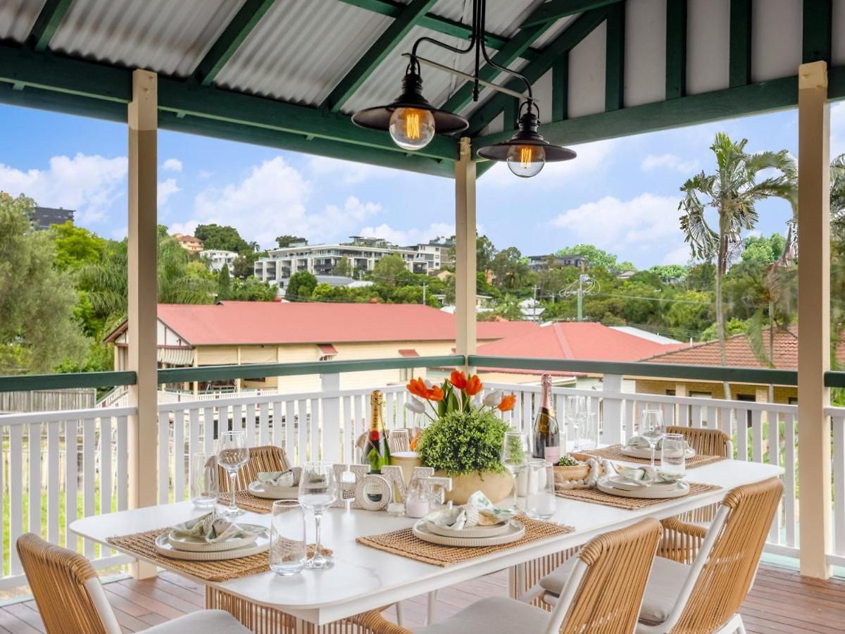 Holiday home Charming 3br Inner Haven Highgate Hill Brisbane