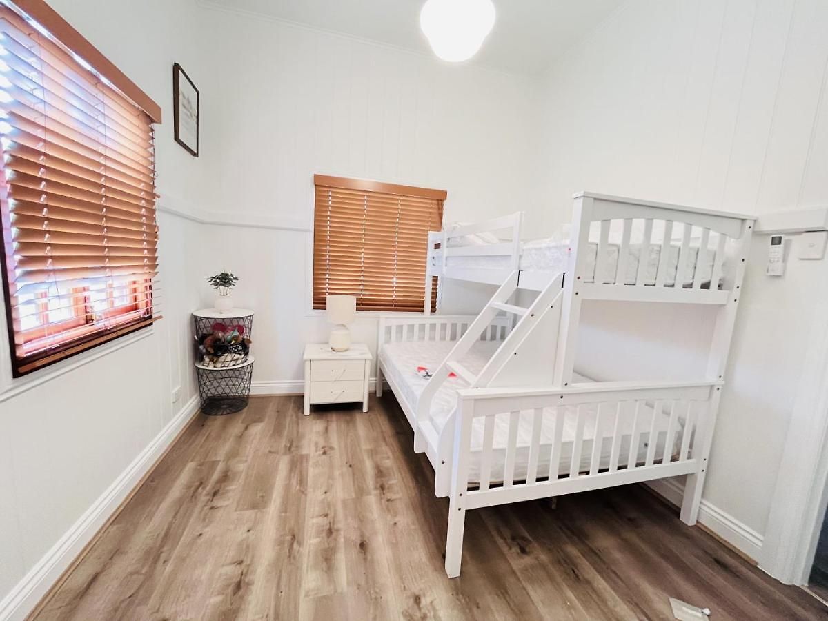 Holiday home Charming 3br Inner Haven Highgate Hill Brisbane
