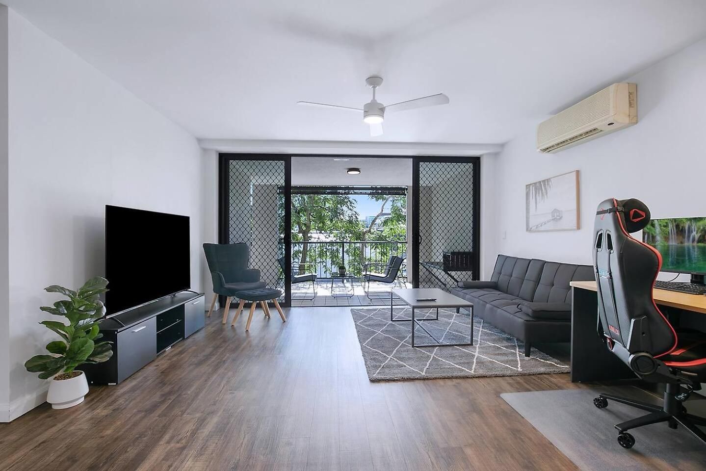 Centro At Toowong - Modern Spacious Living With Pool