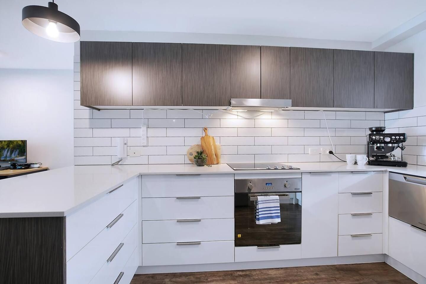 Apartment Centro At Toowong - Modern Spacious Living With Pool Brisbane
