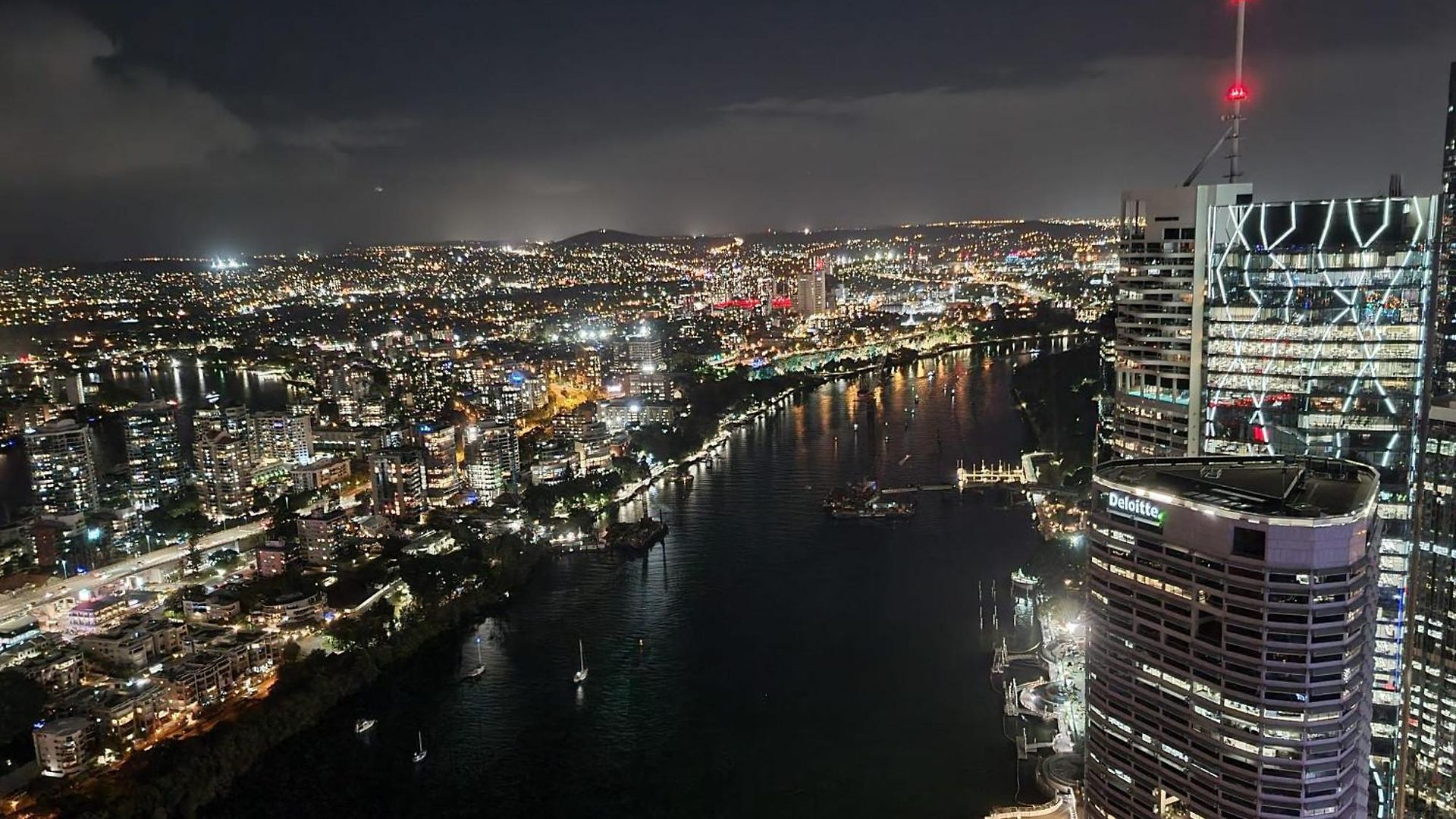 Apartment Premium 4 Bedroom Family - Brisbane