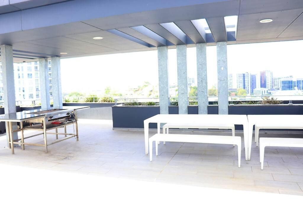 Apartment Bowen Hills - Doorstep To Showgrounds & Rbwh