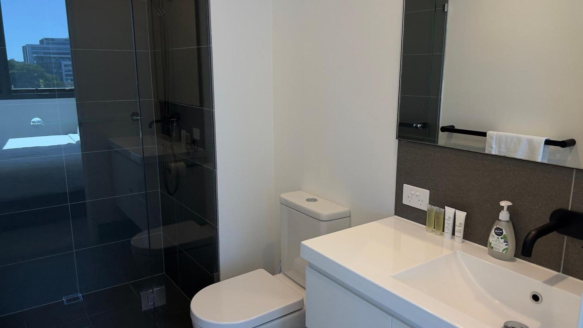 Apartment Utopia By Serain Residences Brisbane