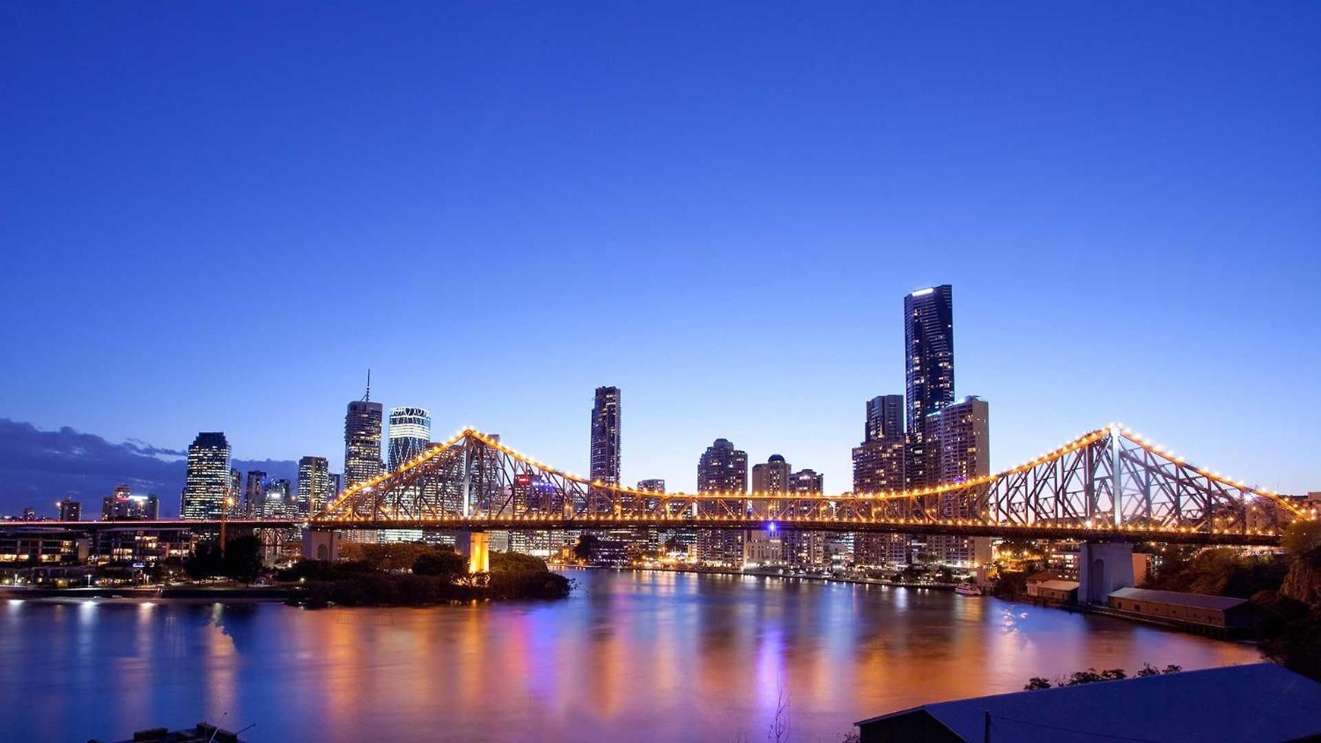 Apartment South Brisbane Unit With Parking And Pool *