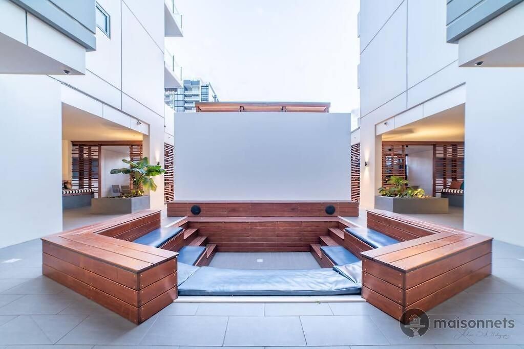 Apartment South Brisbane Unit With Parking And Pool *