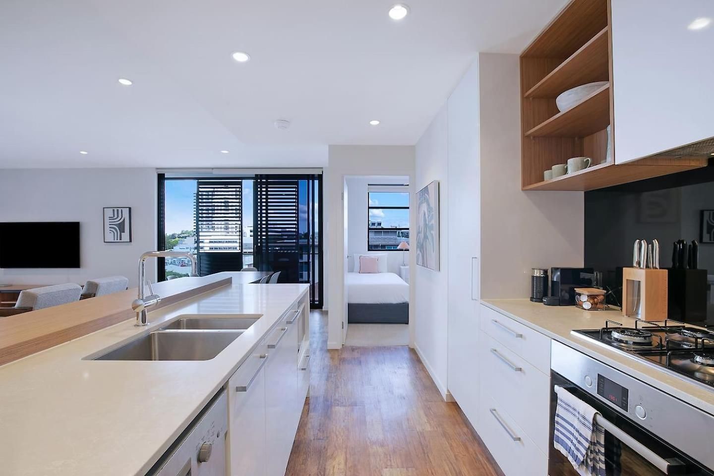 Apartment Regatta Hideaway - A Breezy Balcony Brisbane