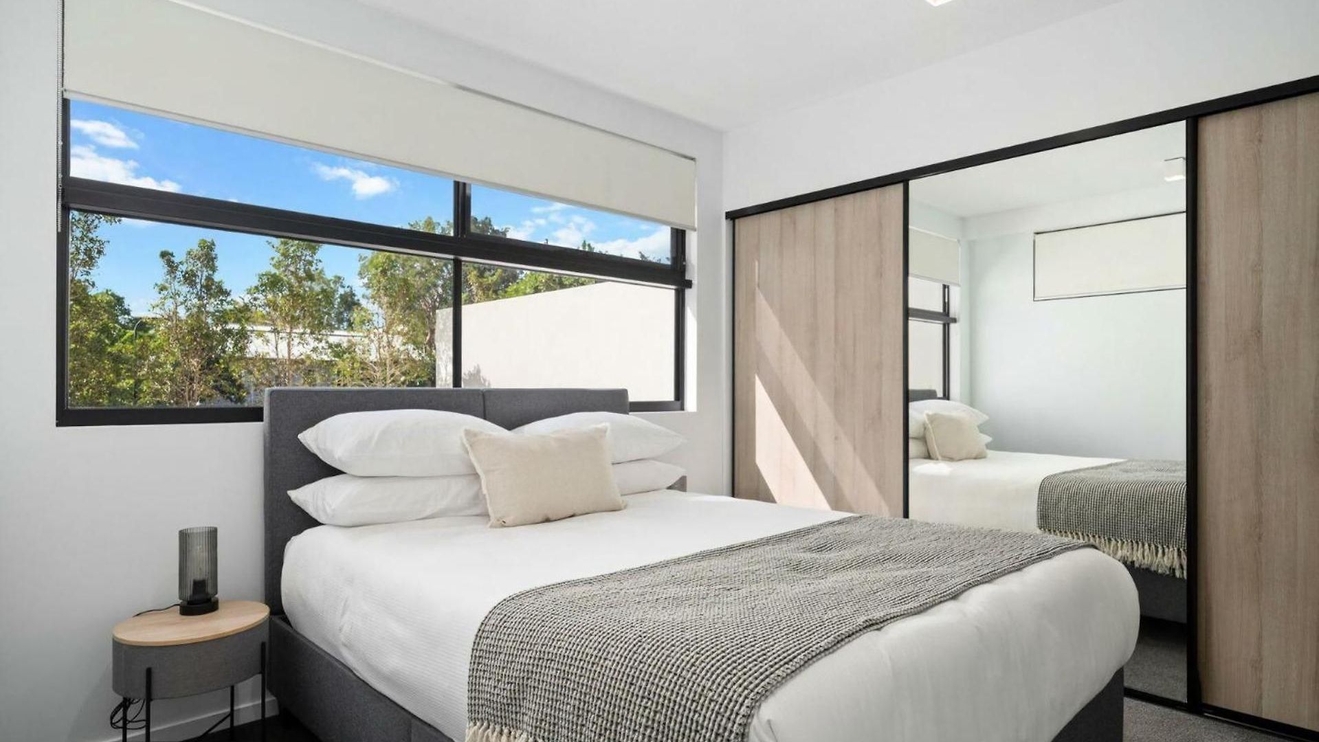 Apartment Queen Windsor Iqld Brisbane