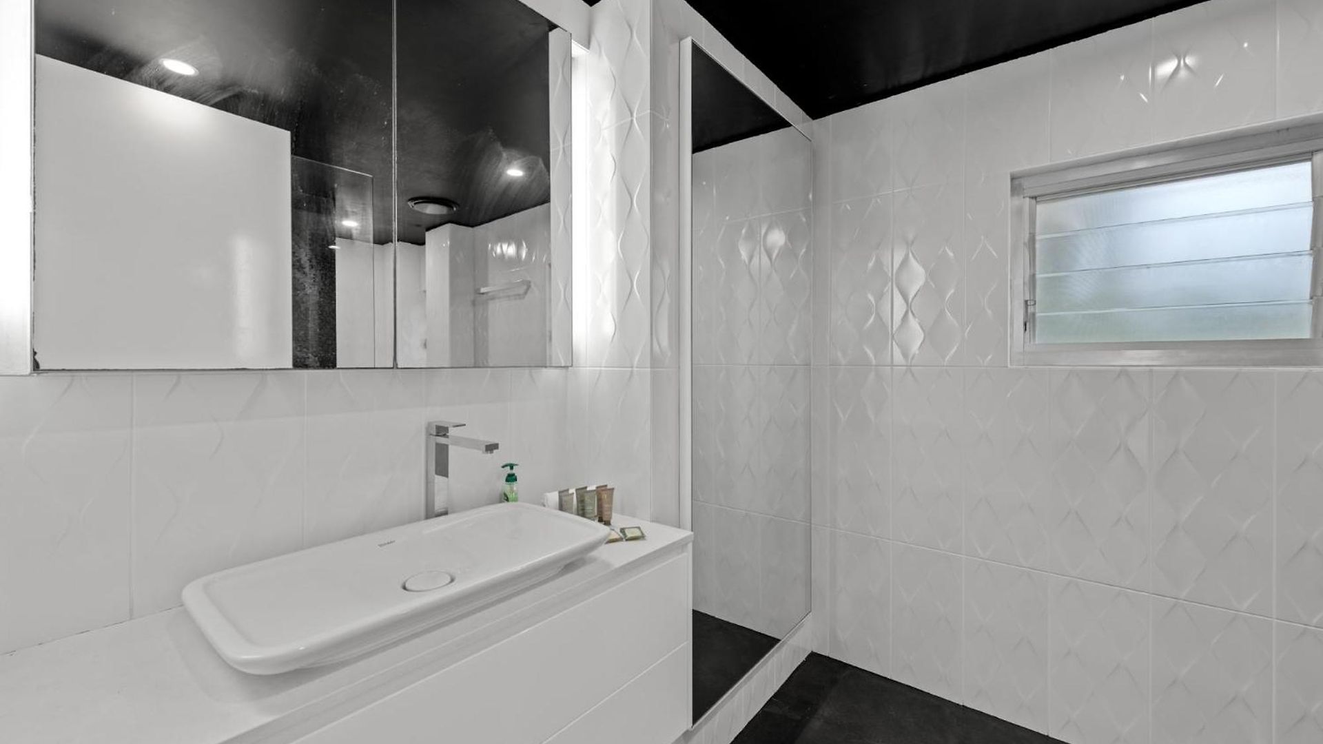 Riverside Luxury Kangaroo Point Apartment Brisbane
