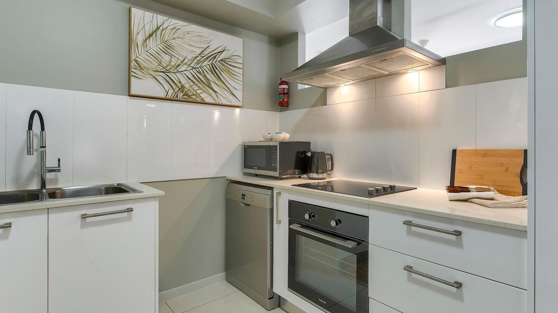 Experience Stylish Apartment *