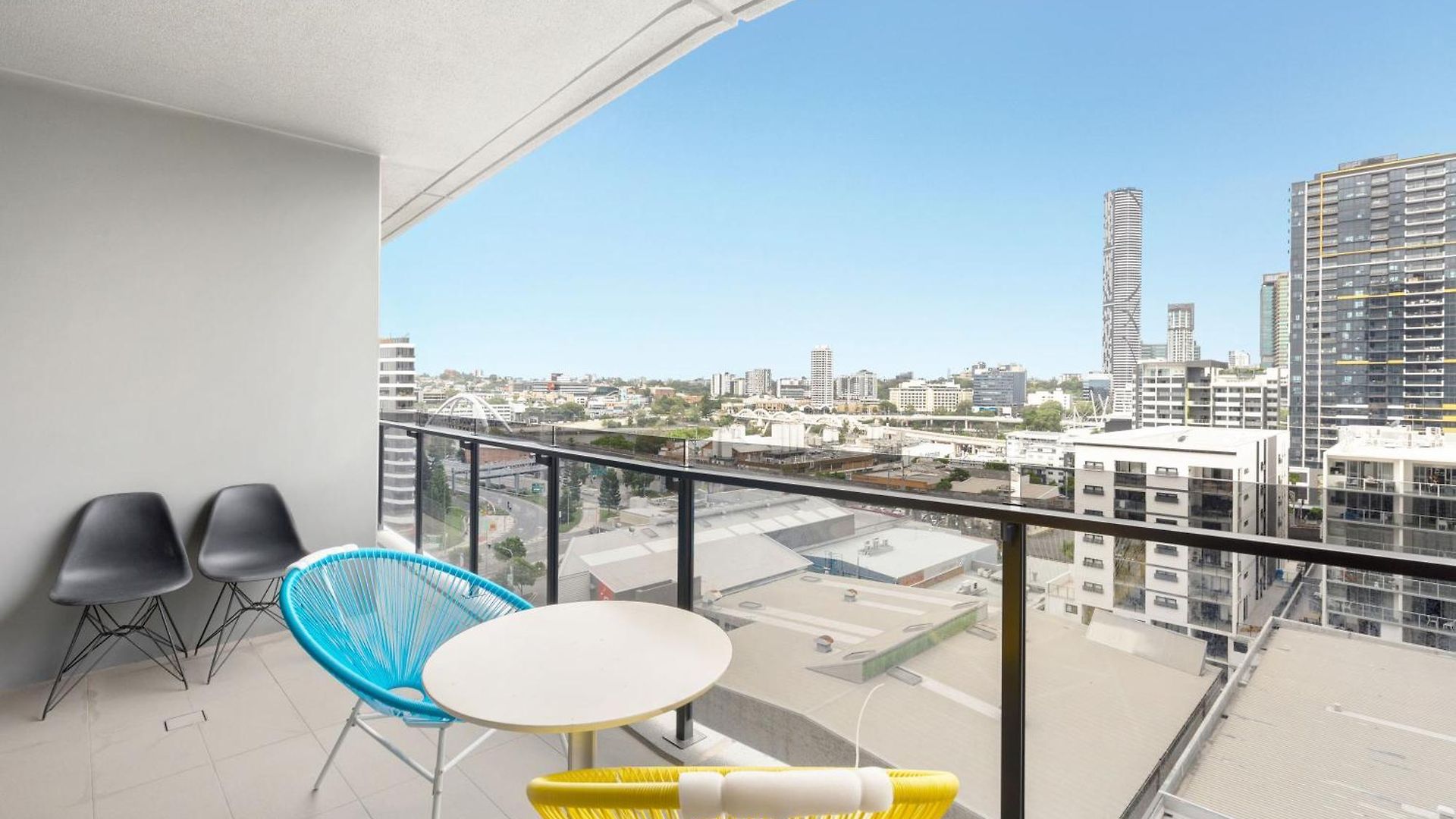 Apartment Kozyguru South Kozy 2 Bedrooms + Free Parking One Qsb001-1203 Brisbane