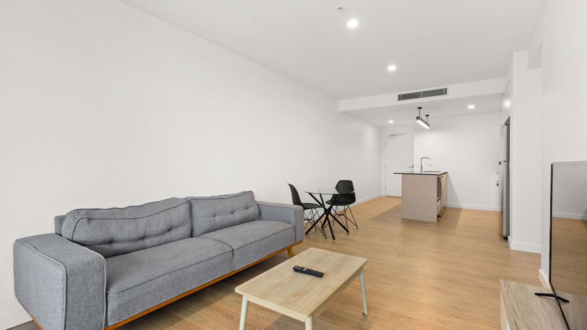 Kozyguru South Kozy 2 Bedrooms + Free Parking One Qsb001-1203