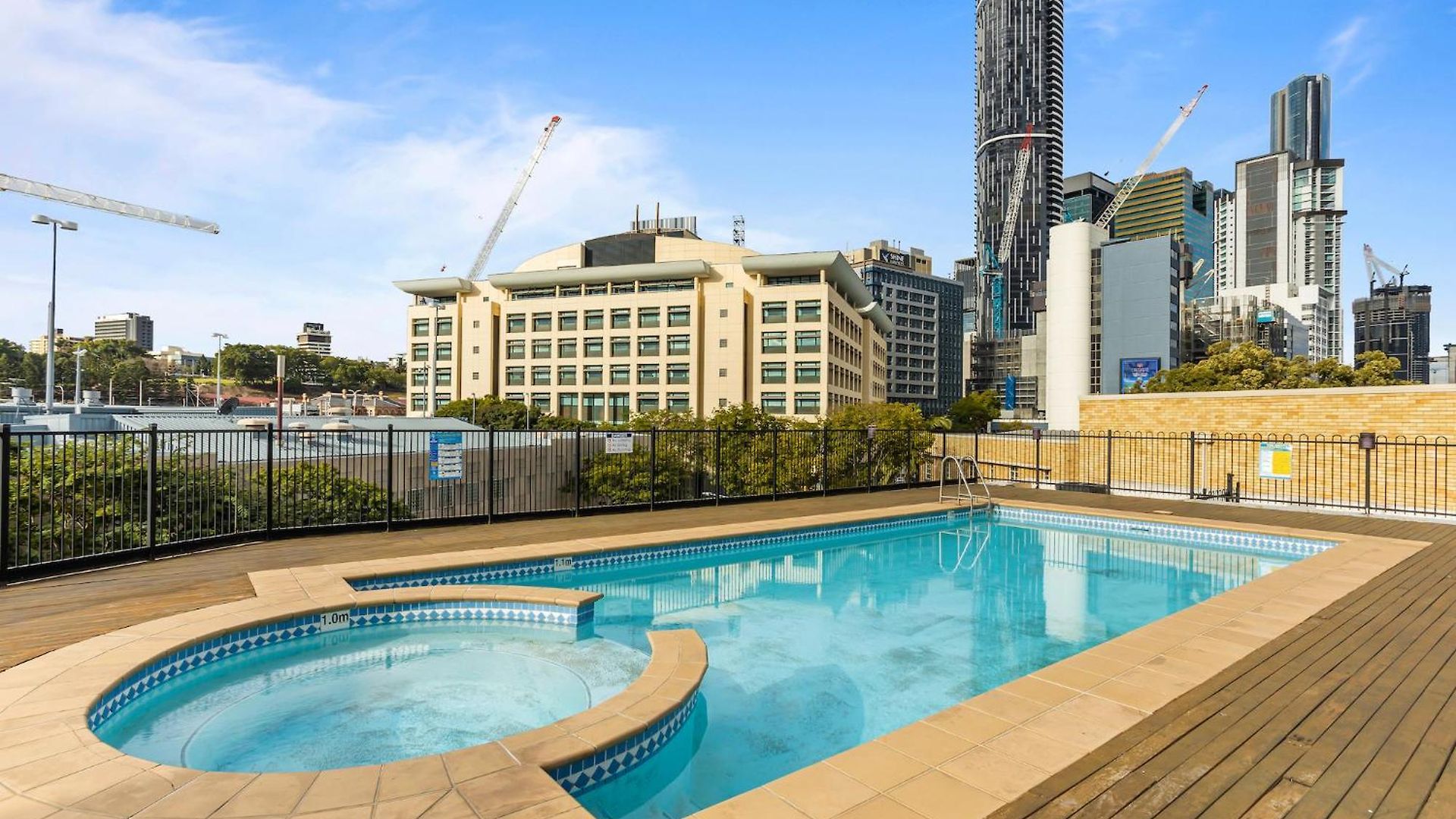 Stylish Riverside 1bed/studio With Rooftop Pool * Brisbane