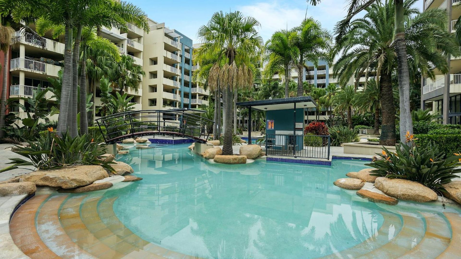 Coastal With Pool View *