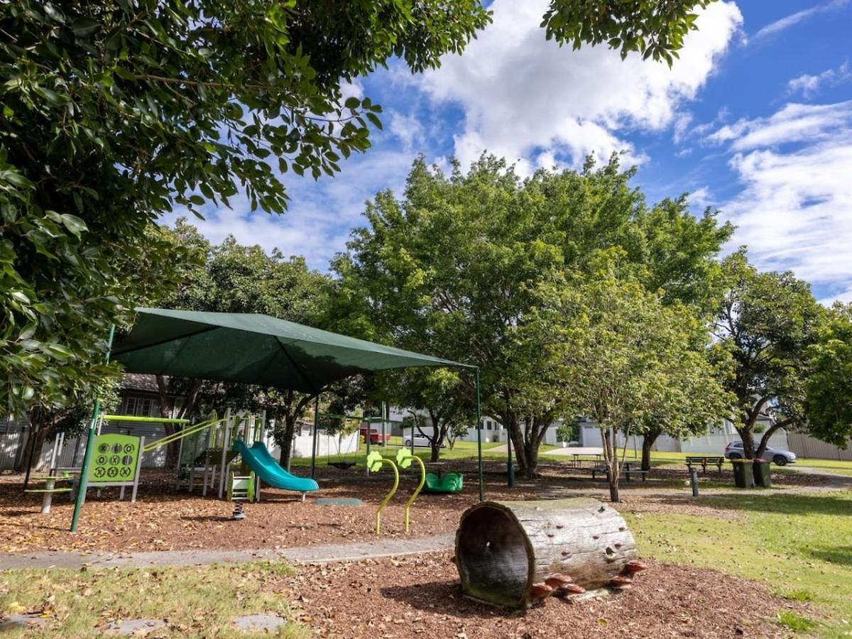 Holiday home 6km To Cbd Convenient 5br Queenslander Coorparoo