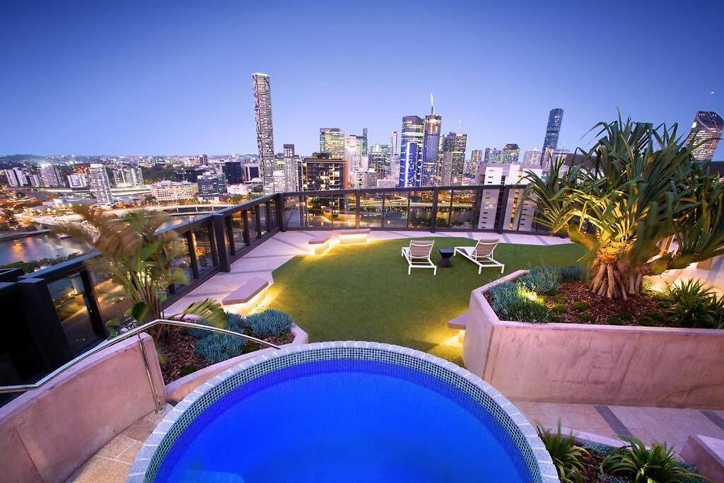 Stylish W Pool, Gym And Brisbane