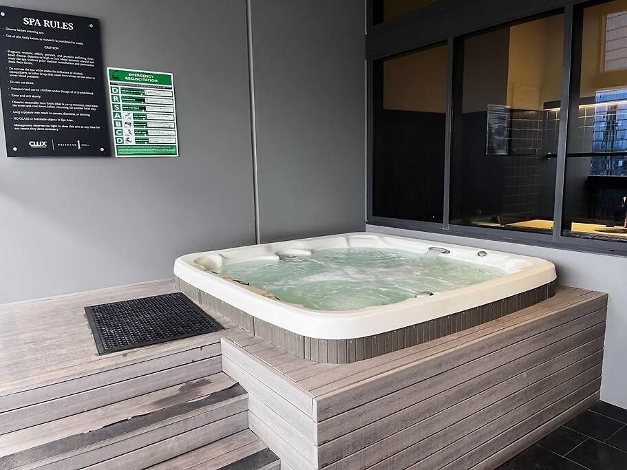 Stylish W Pool, Gym And *