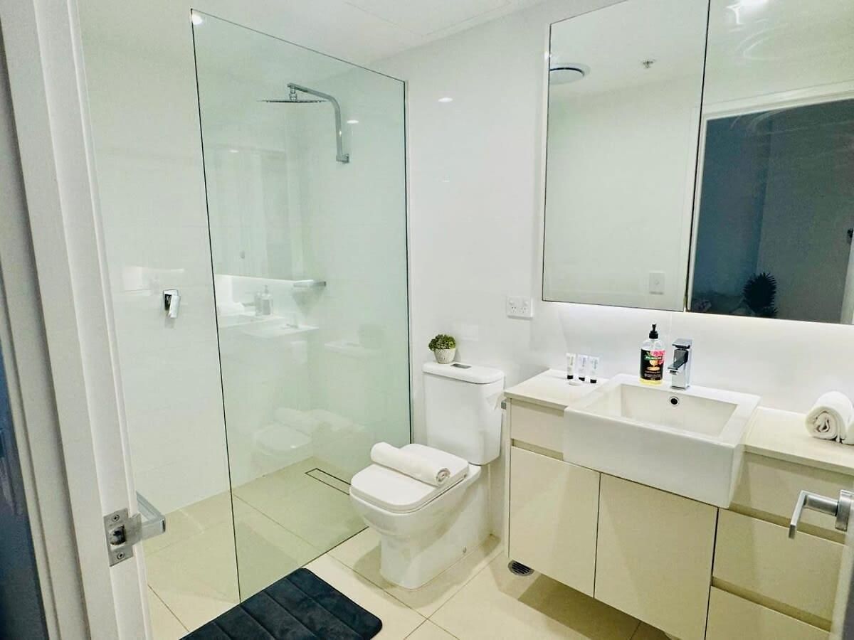 Cassa Toowong - Convenient 1b At Location With Parking Managed By The Cassa Brisbane