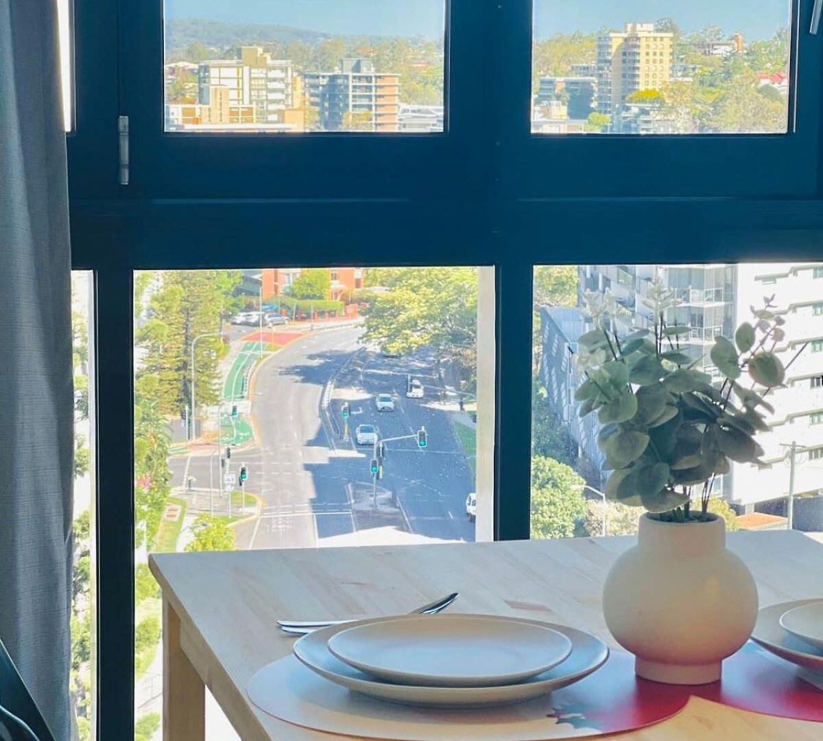 Cassa Toowong - Convenient 1b At Location With Parking Managed By The Cassa Brisbane