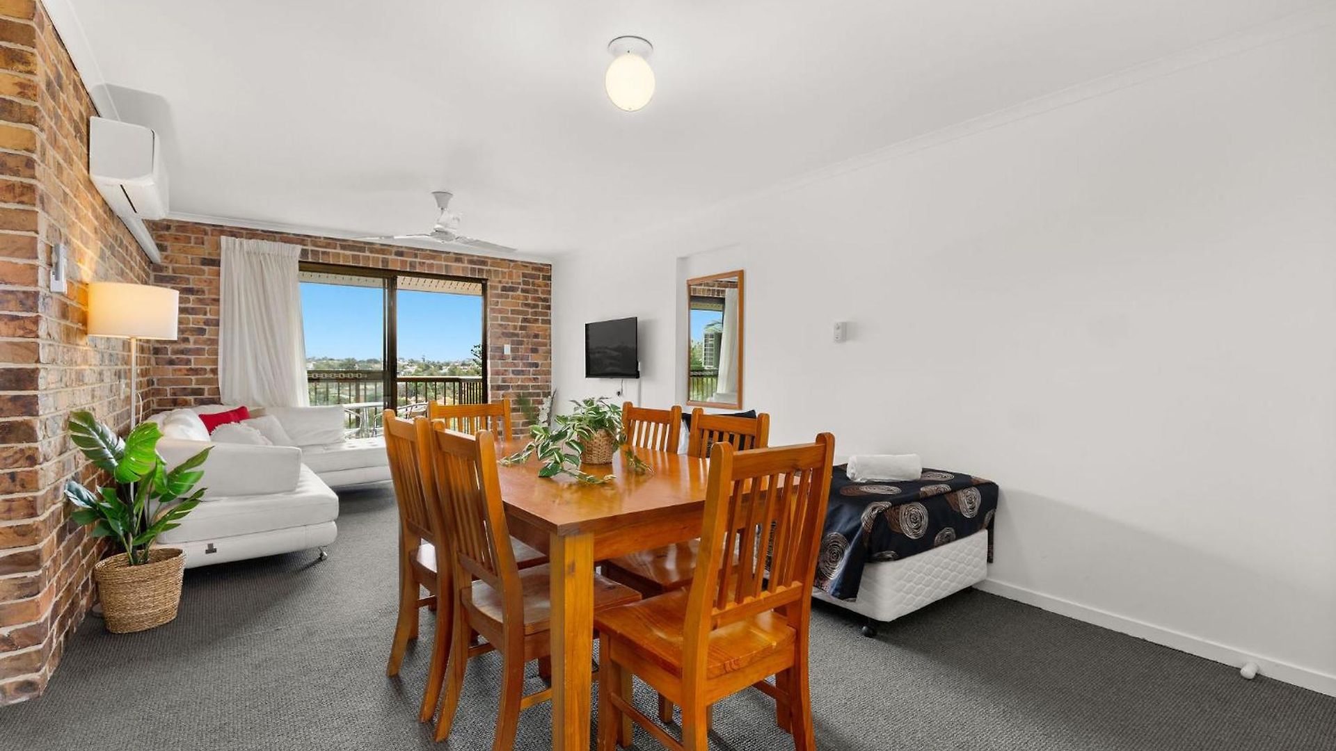 Toowong Aparthotel 3*
