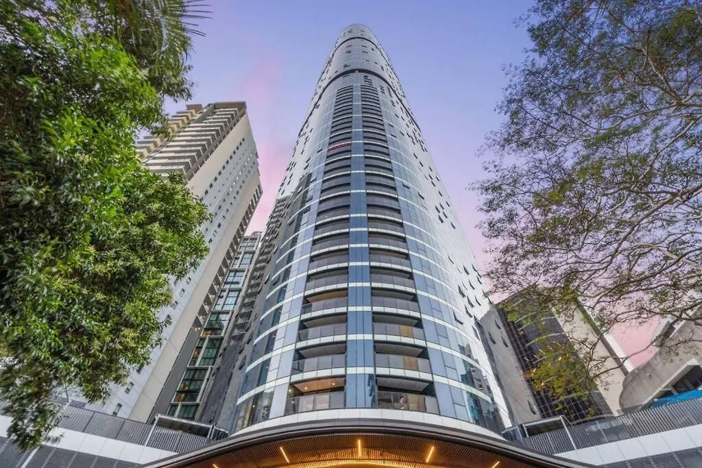 Skytower Level 10 Relaxed 2br With Access C17 Apartment *