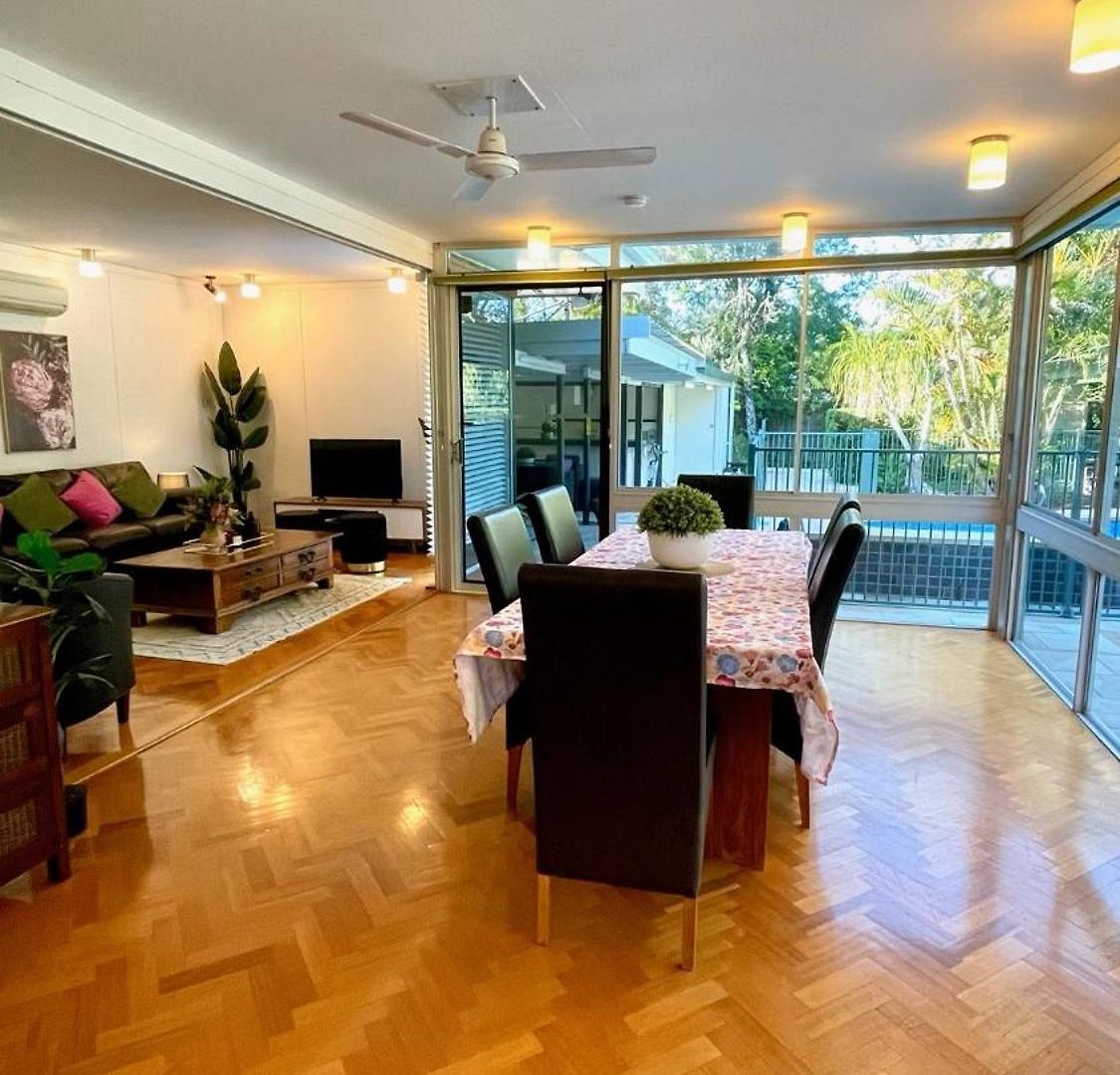 Spacious Hideaway Retreat, Brookfield, Holiday home