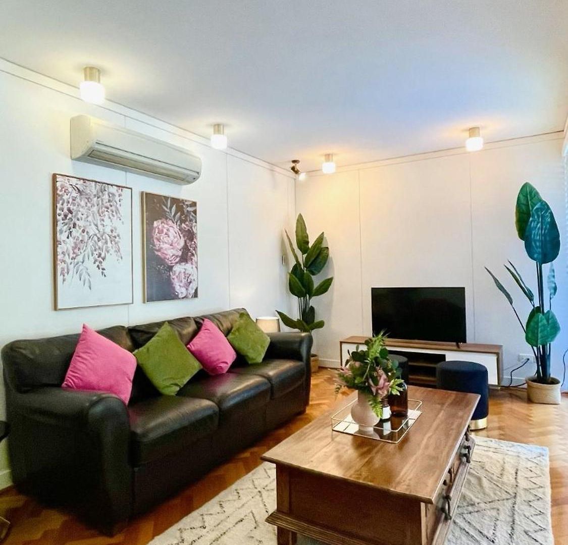 Spacious Hideaway Retreat, Brookfield, Brisbane