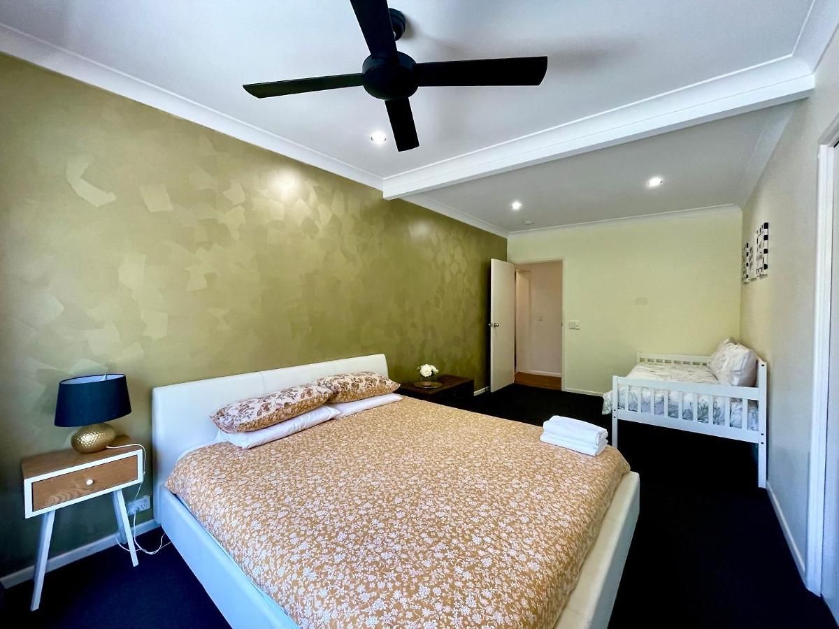 Spacious Hideaway Retreat, Brookfield,