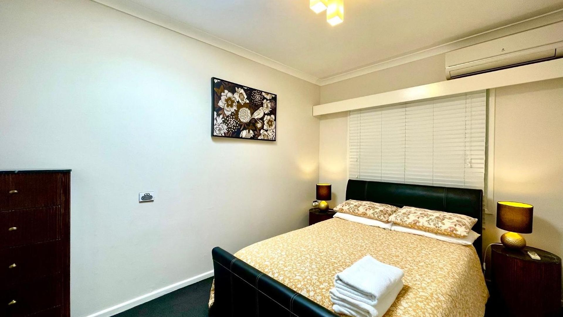 Spacious Hideaway Retreat, Brookfield, Holiday home Brisbane