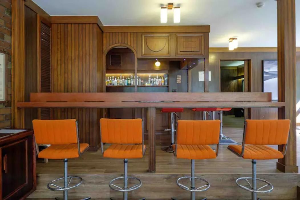 Spacious Hideaway Retreat, Brookfield,