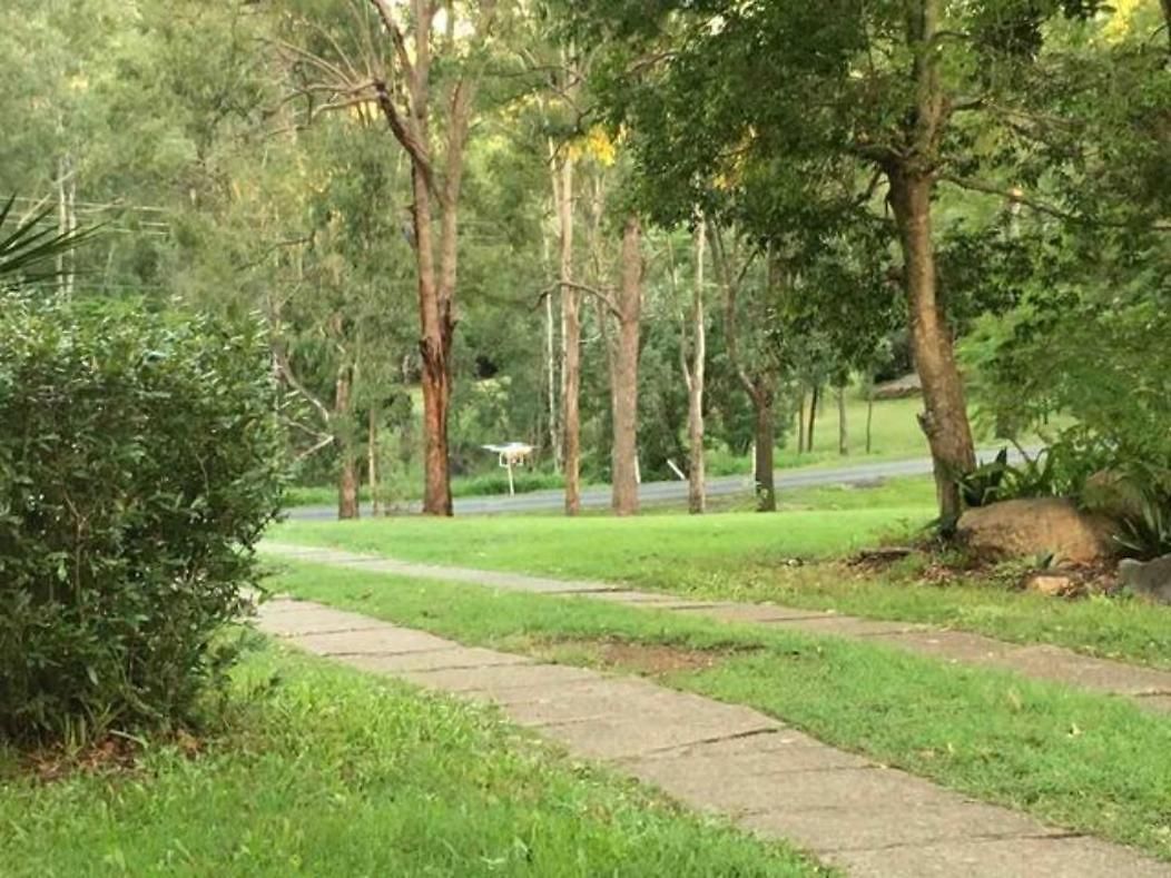 Spacious Hideaway Retreat, Brookfield, Holiday home Brisbane