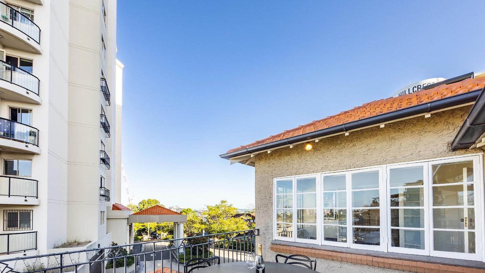 Riverside Heritage Chateau/convenient/free Carpark Brisbane