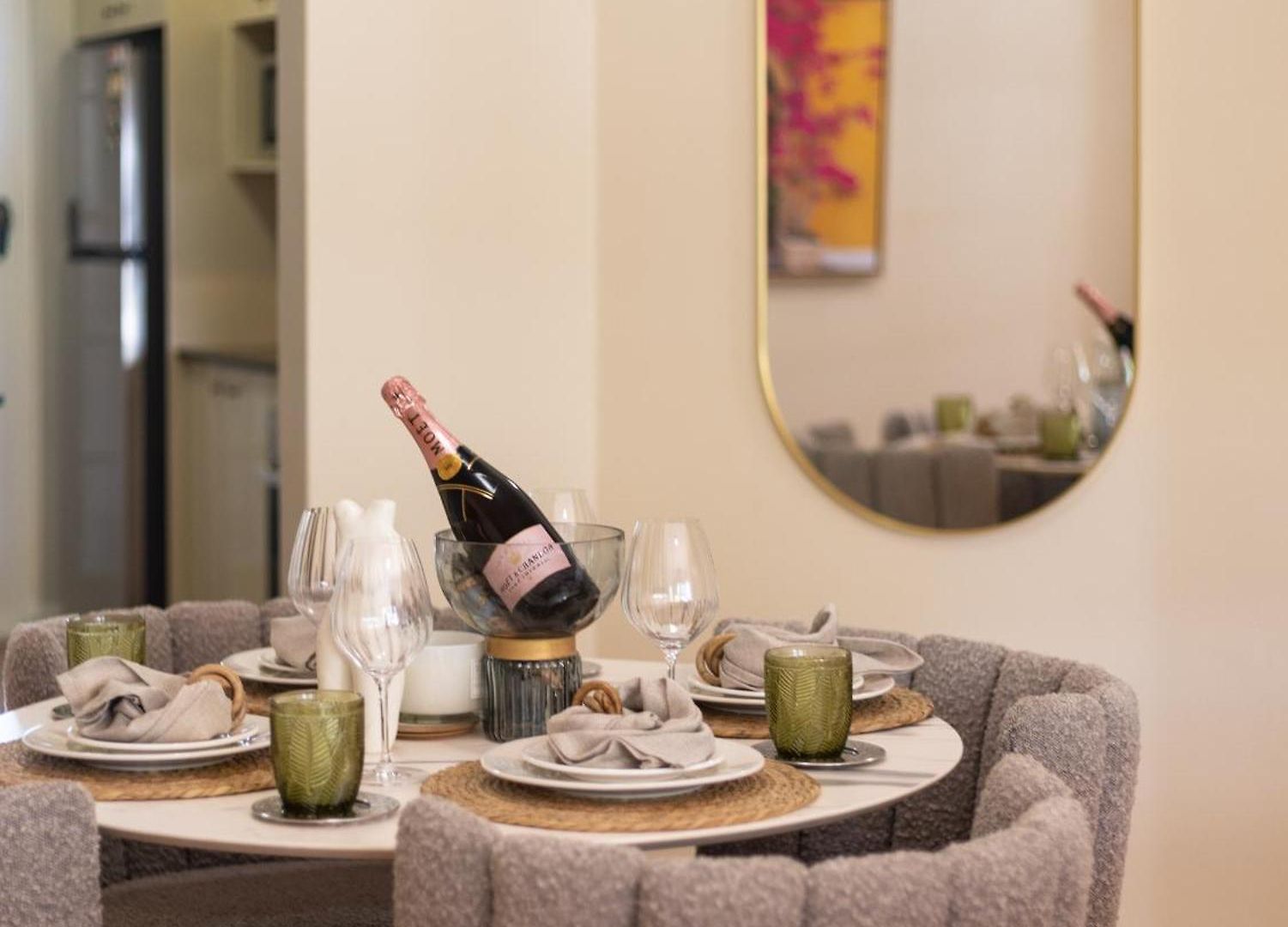 Riverside Heritage Chateau/convenient/free Carpark * Brisbane