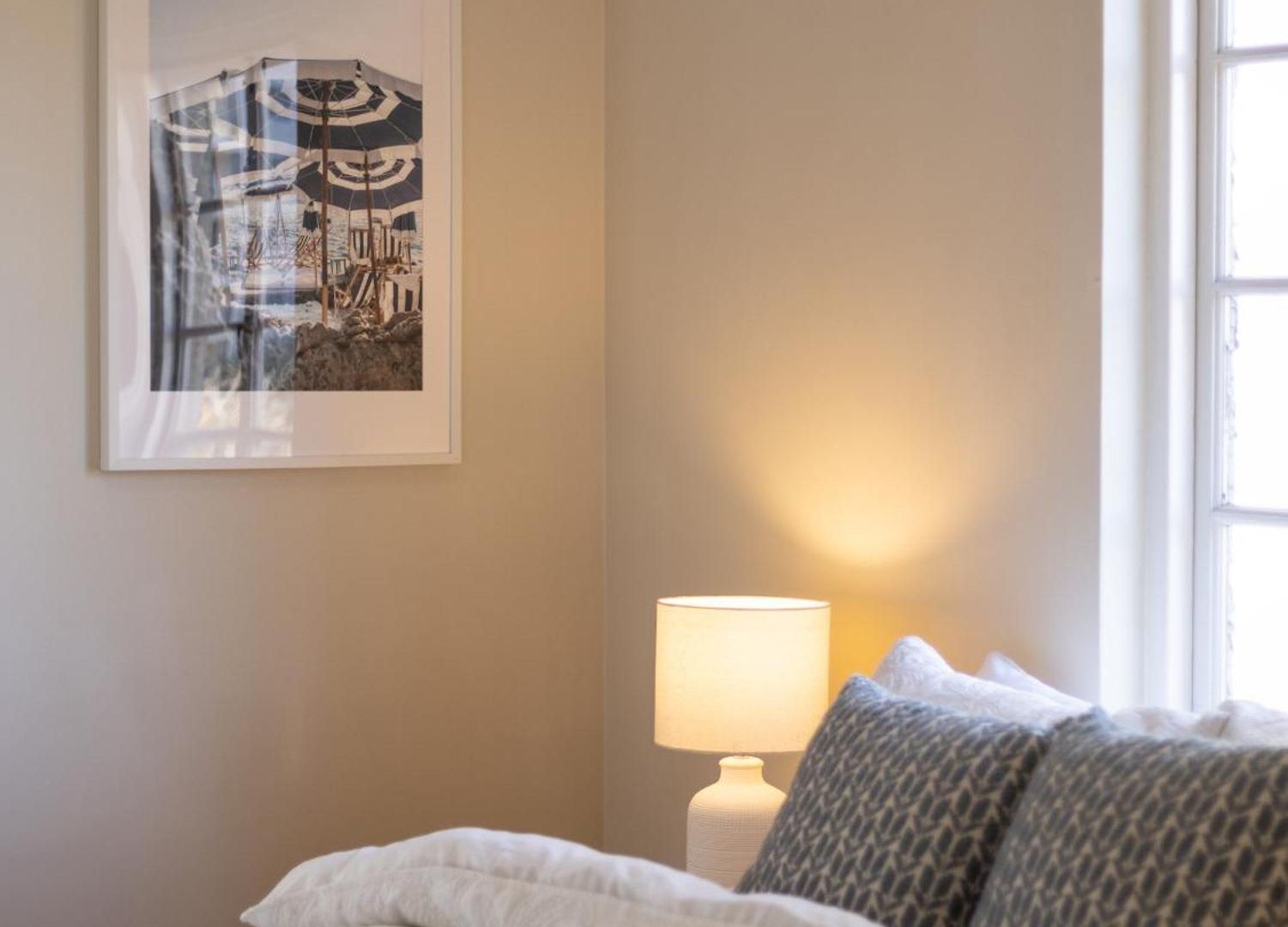 Apartment Riverside Heritage Chateau/convenient/free Carpark *