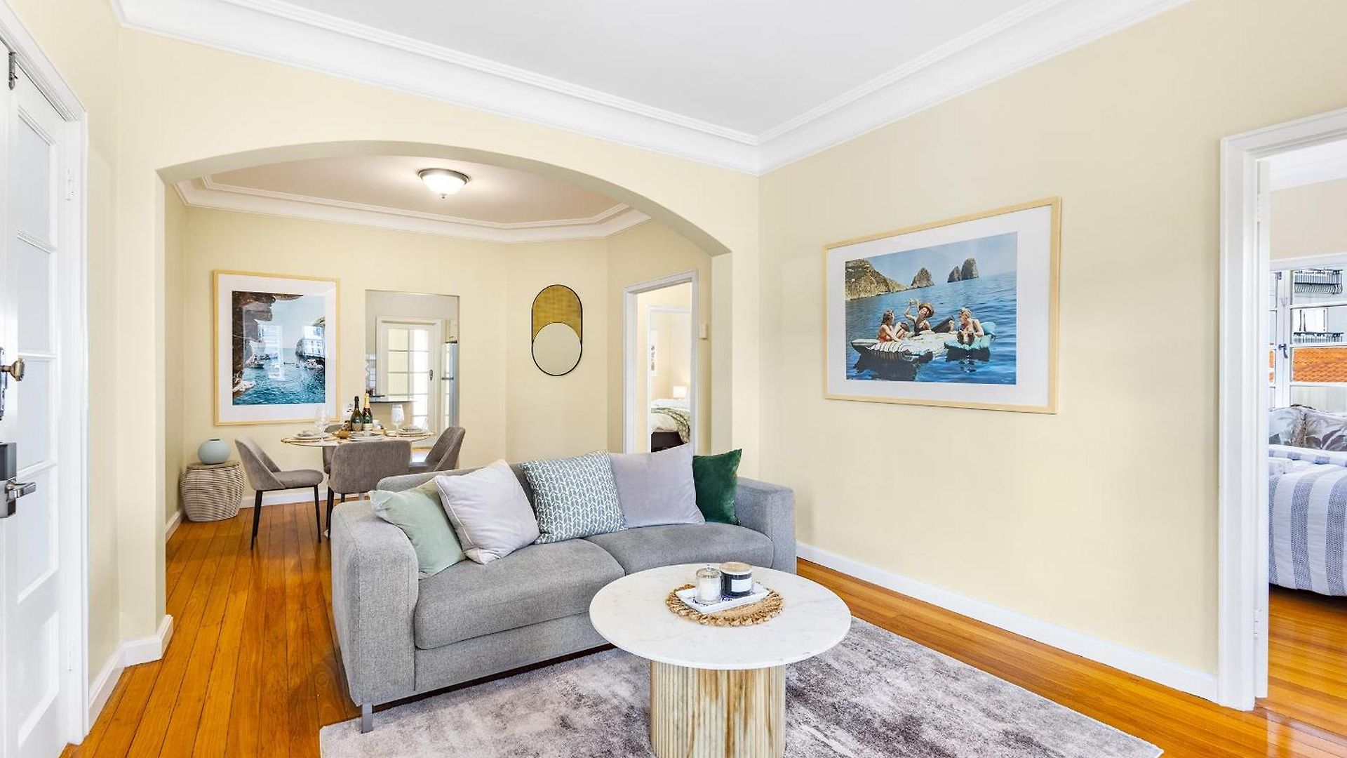 Riverside Heritage Chateau/convenient/free Carpark