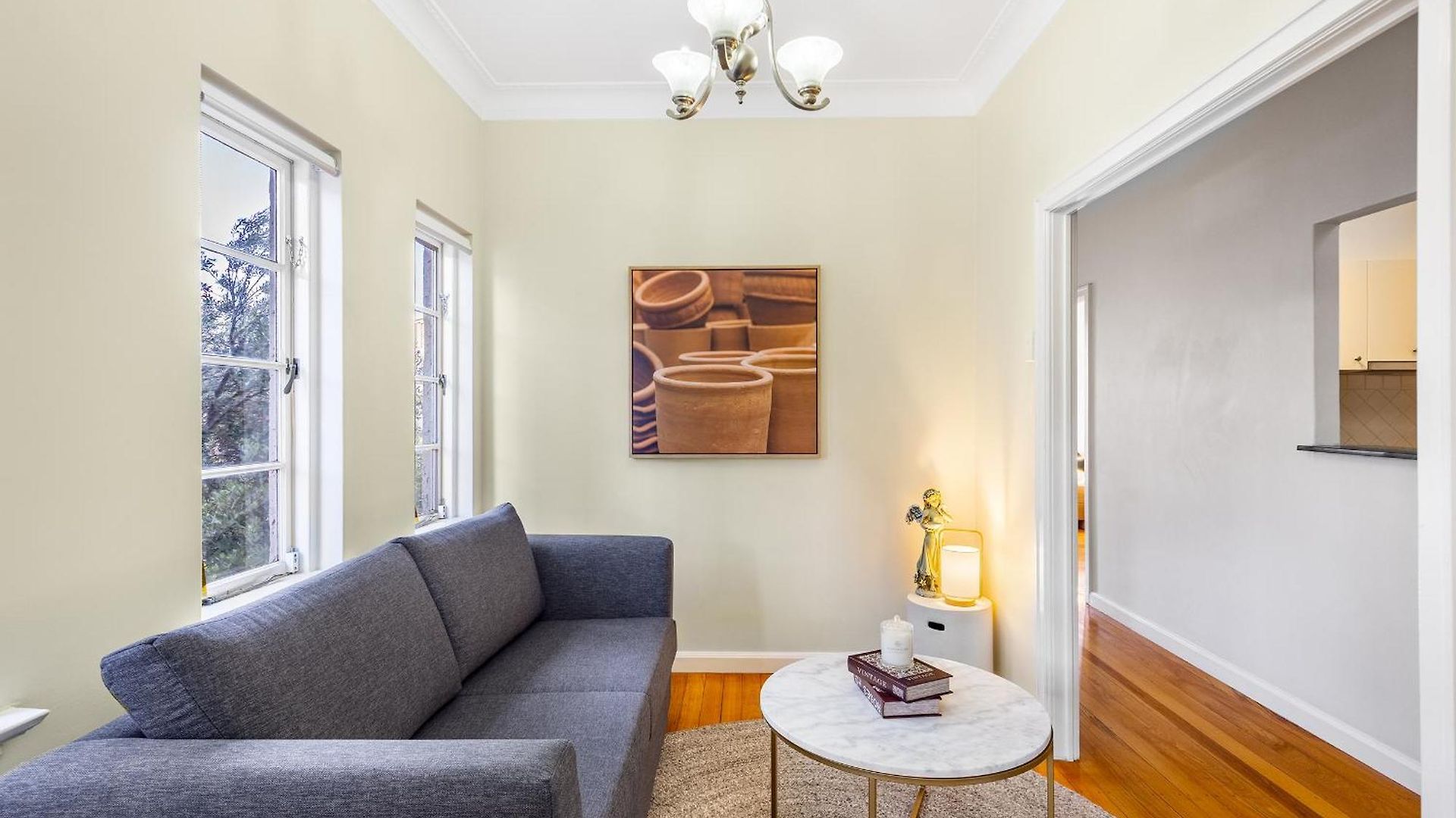 Riverside Heritage Chateau/convenient/free Carpark Apartment