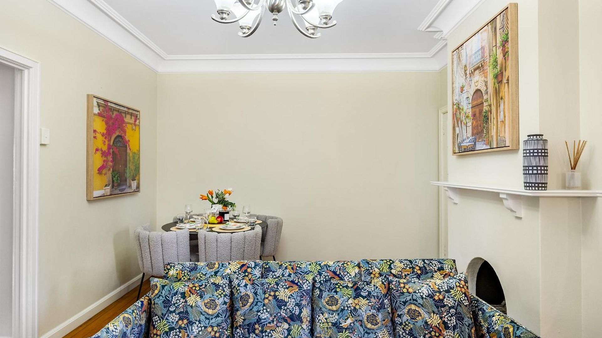 Riverside Heritage Chateau/convenient/free Carpark