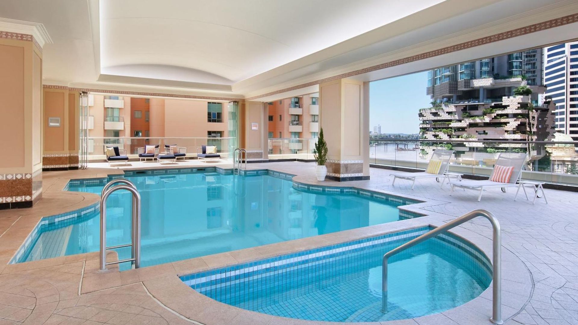 Marriott Hotel 5*