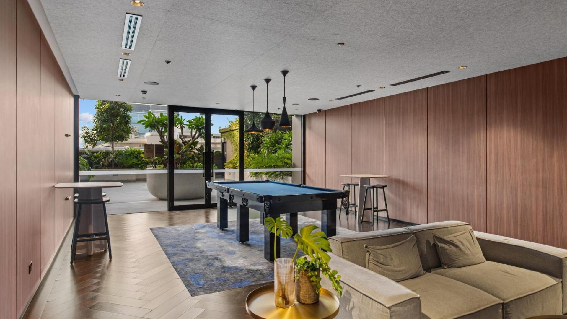 Spacious 1-bed Unit With Rooftop Infinity Pool Brisbane