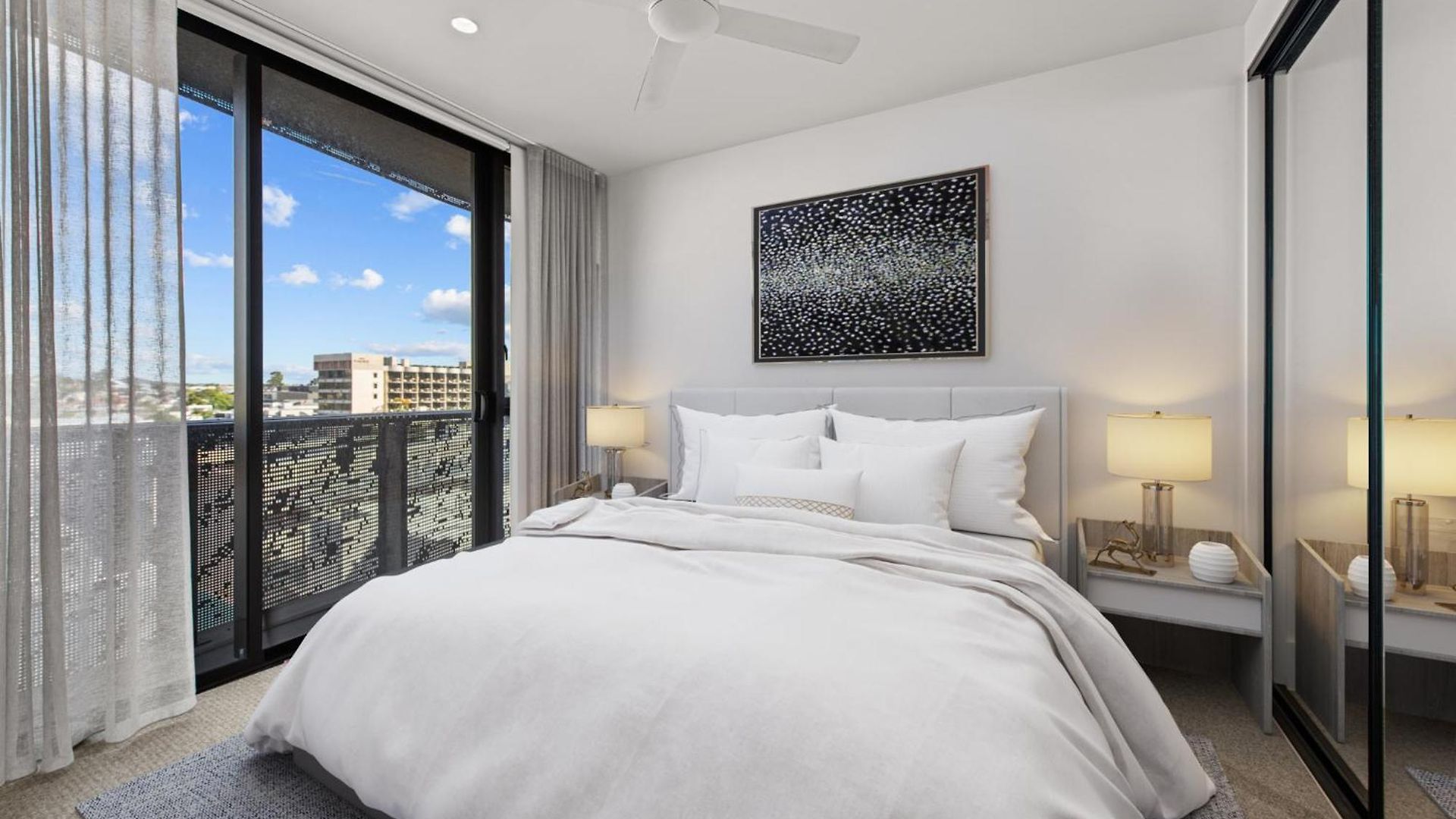 Apartment Spacious 1-bed Unit With Rooftop Infinity Pool *