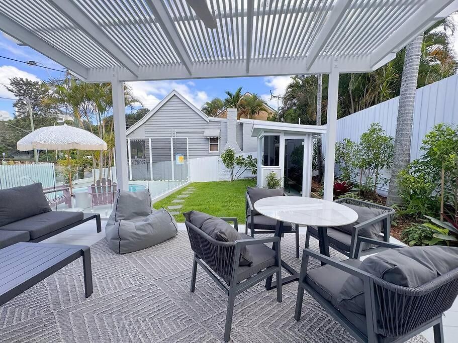 Villa Springhill Retreat - Inner-city, Pool + Sauna