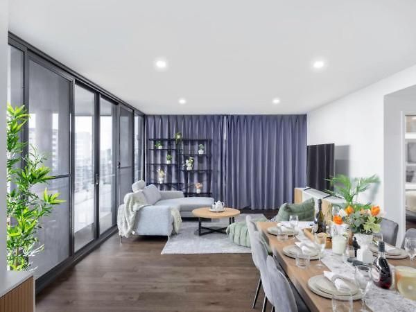 Apartment Spacious 4br With Carparks Pool Gym *