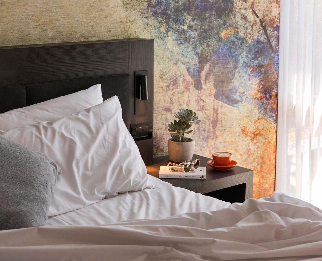 Kennigo Brisbane, Independent Collection By Evt 4*
