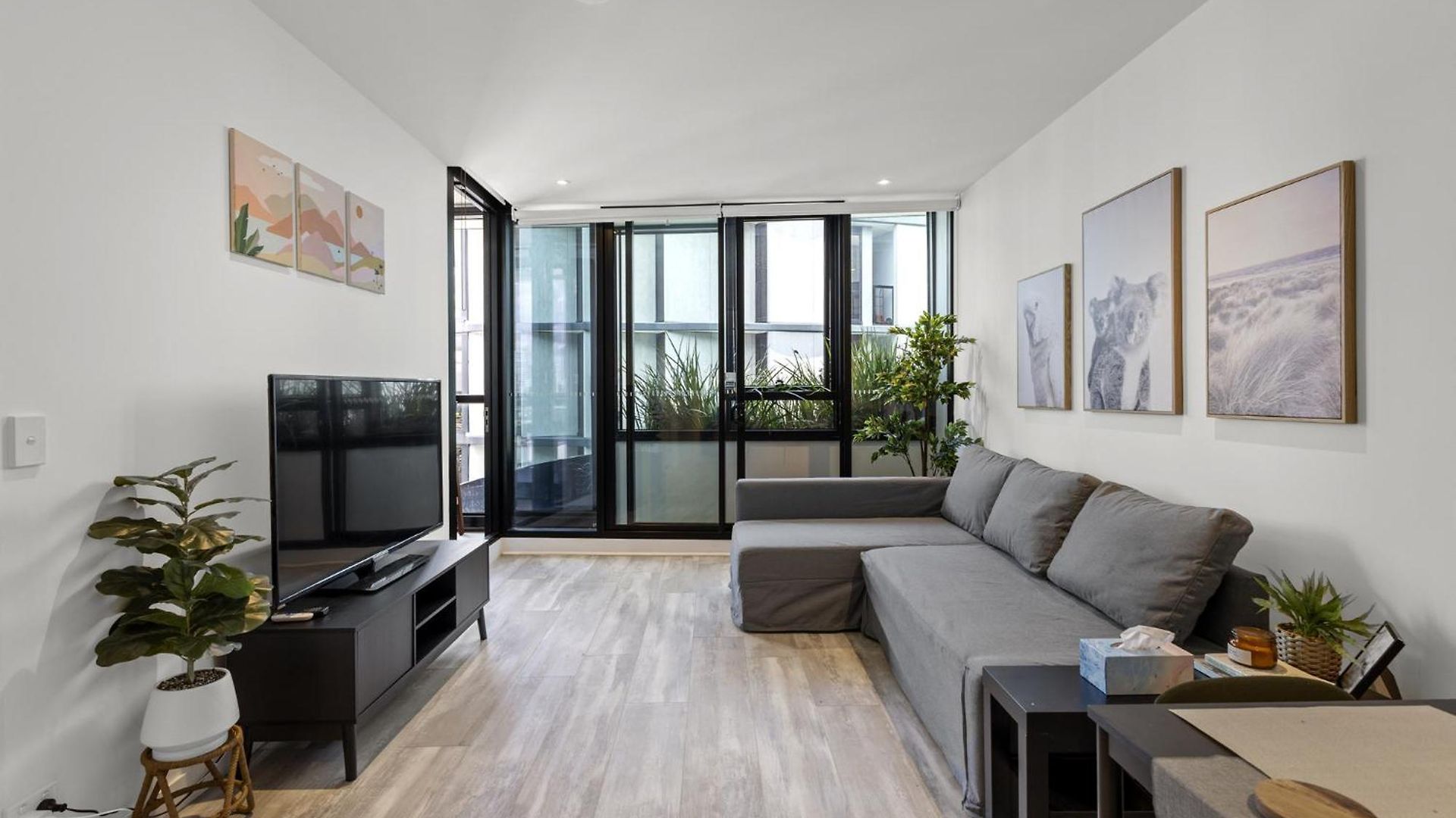 Apartment High-rise 1-bed With Pool, Gym And Parking