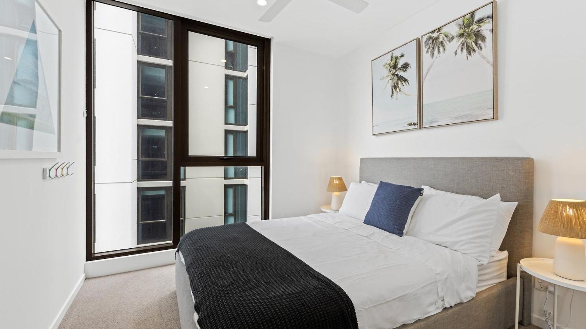 Cityscape 2-bed With Pool, Gym & Secure Parking