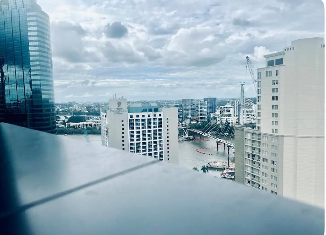 Luxury - Skytower L26 * Brisbane