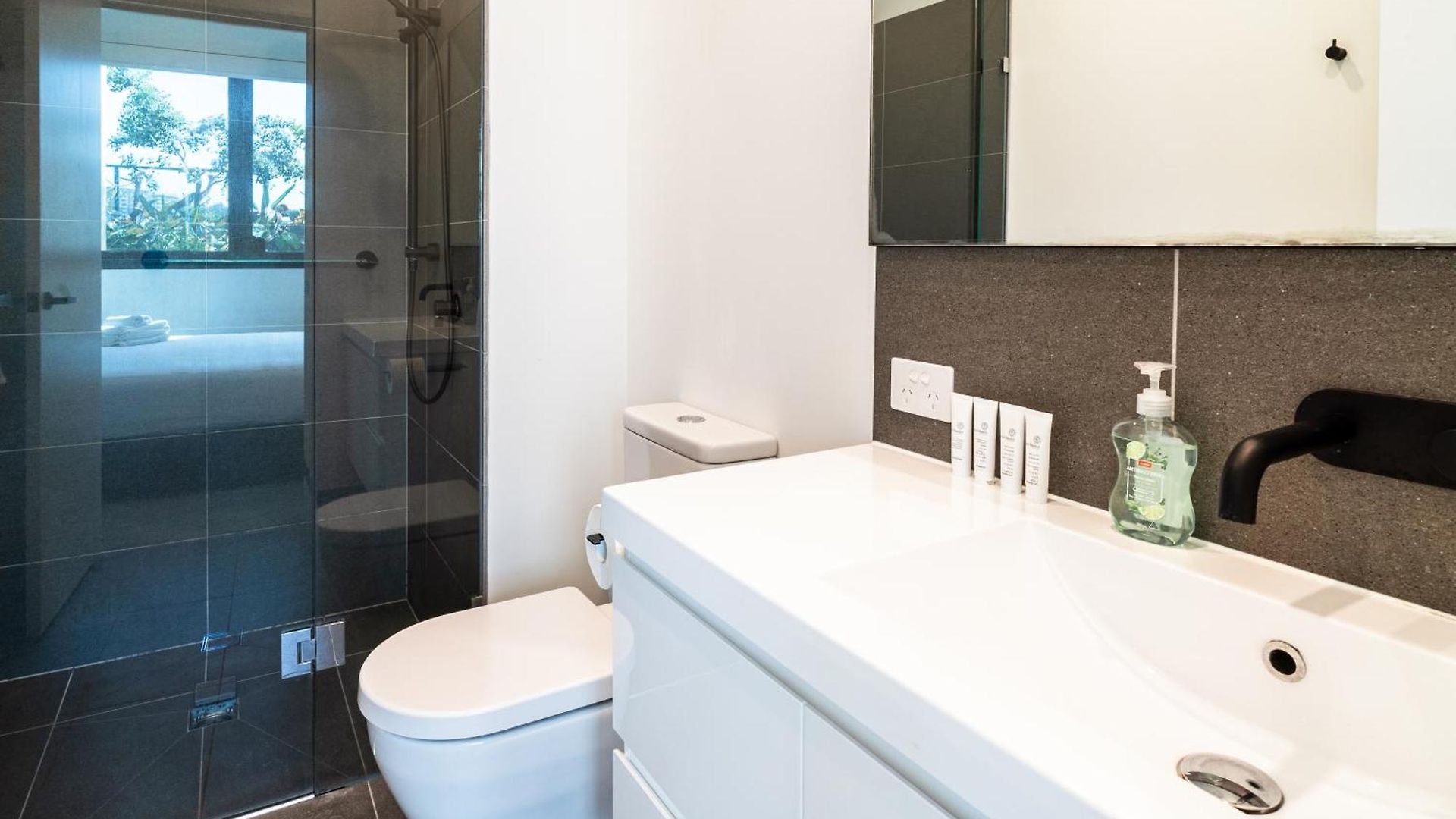 Utopia By Serain Residences Apartment *