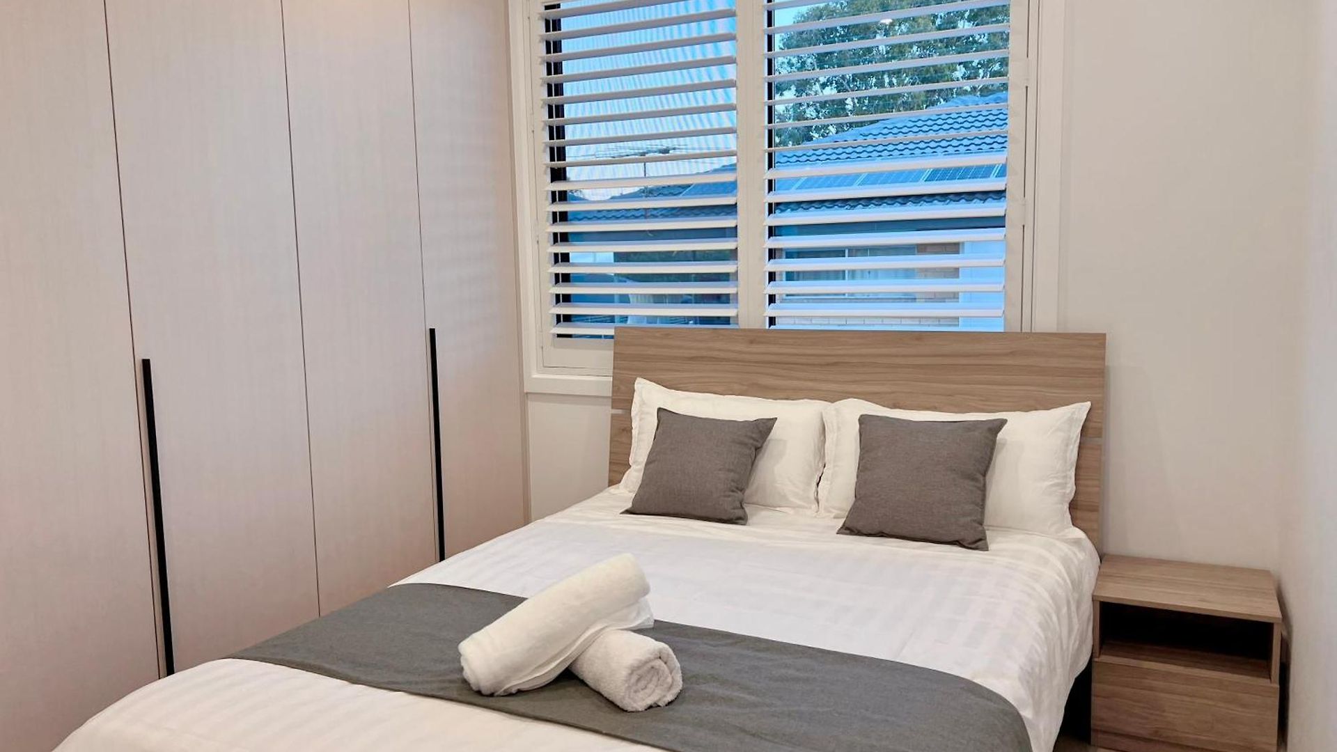 Modern Comfort In Macgregor *