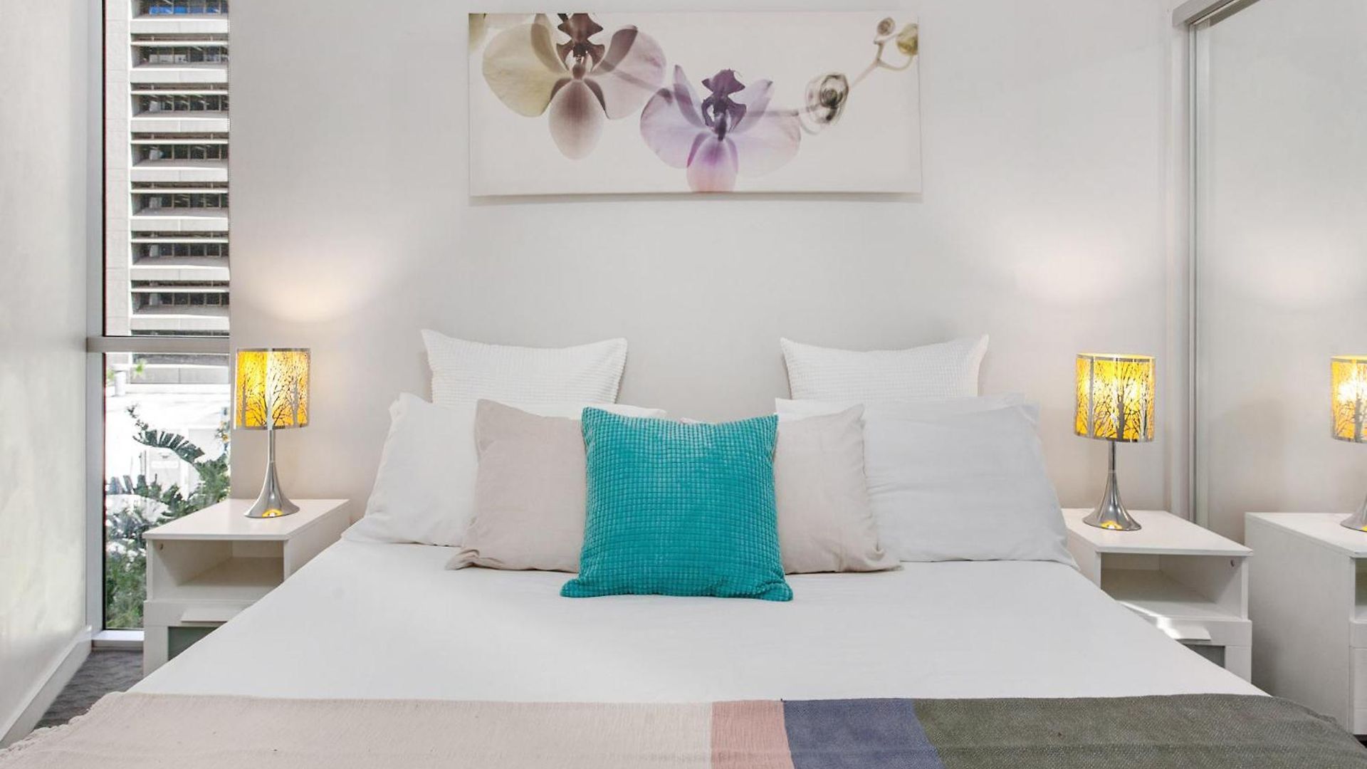 Apartment Spacious 2-bed With Pool Close To Cbd