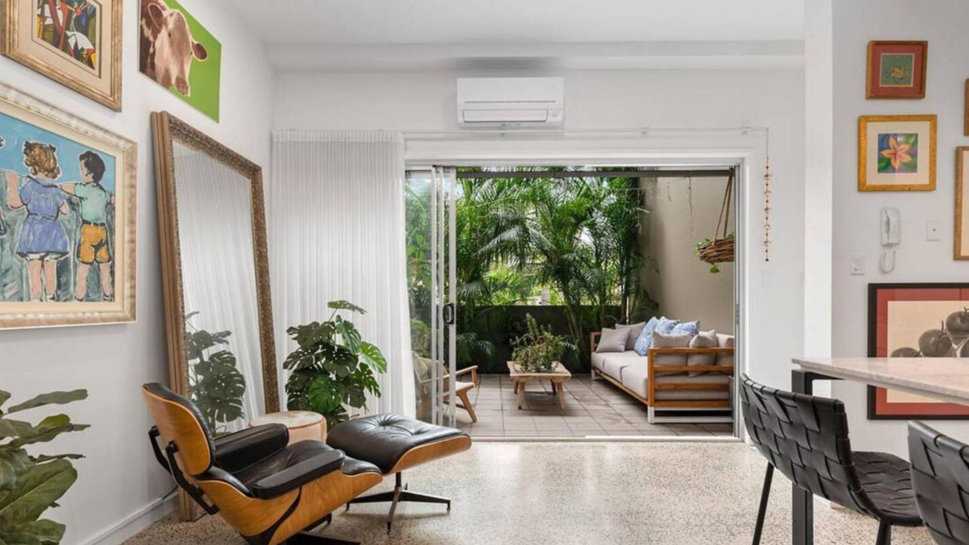 The Street Gallery Apartment Brisbane